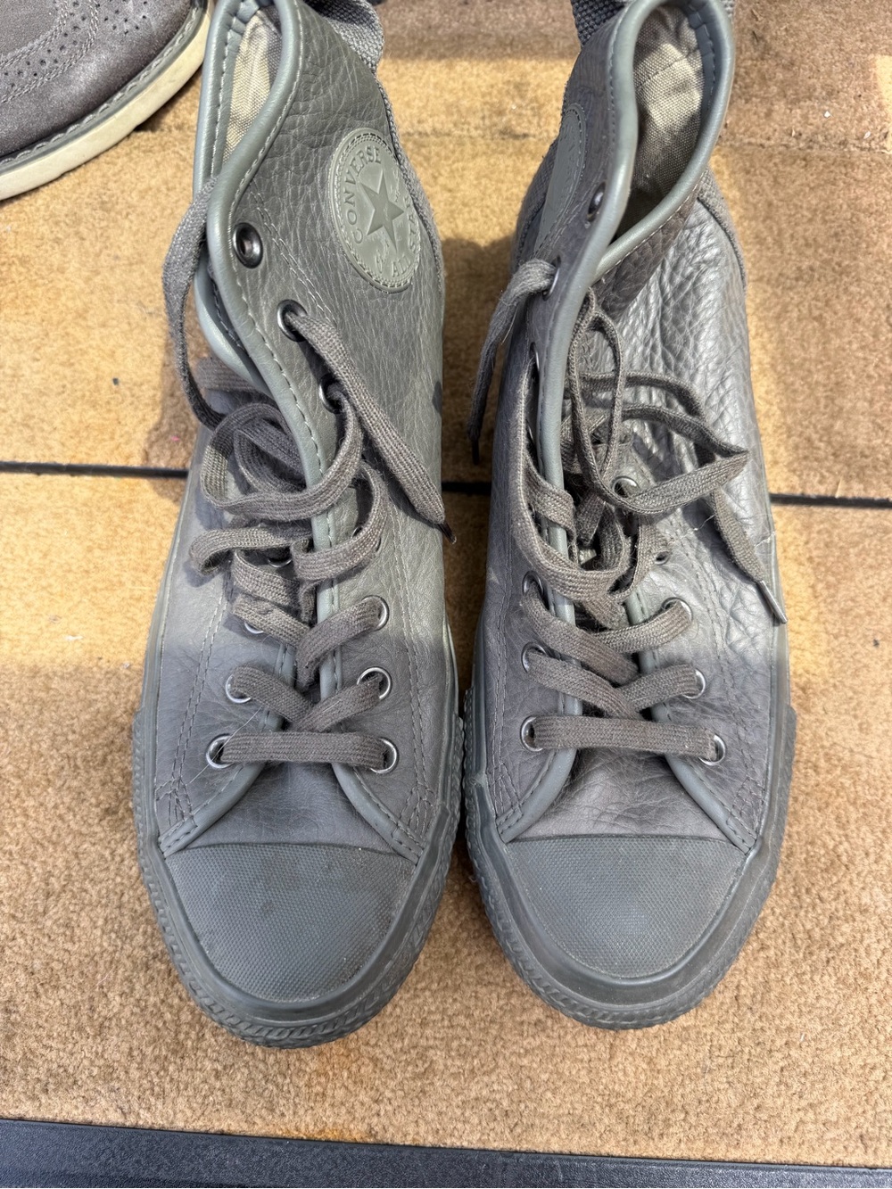 Converse High Top Sneakers in Dark Grey Leather Men 10/Womans 11.5